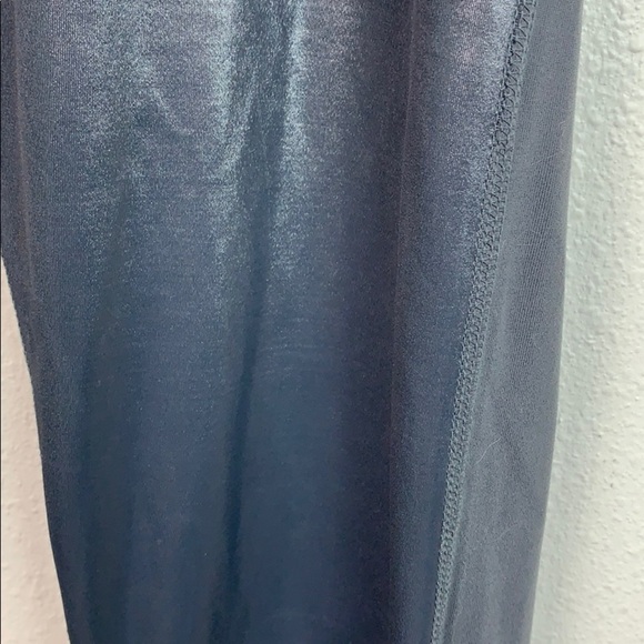 NWT Peach: satin finish front, matt on the backside, med. compression leggings - Picture 5 of 8